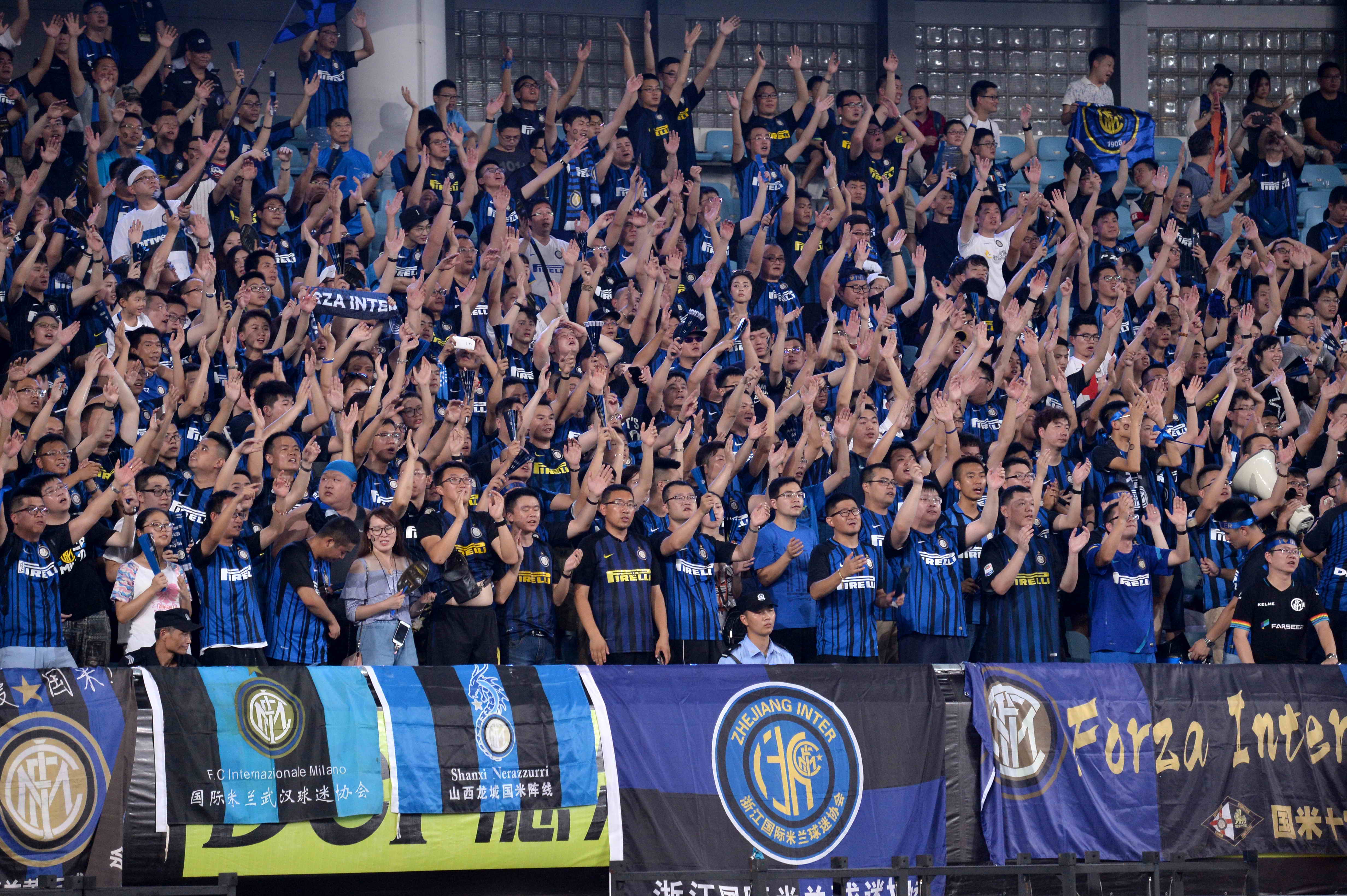 騰哈格對紀 騰哈格對紀