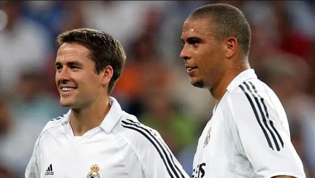 球舞台迎来 球舞台迎来