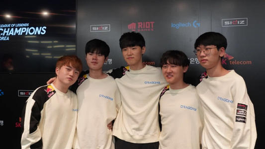 他经历了高 他经历了高