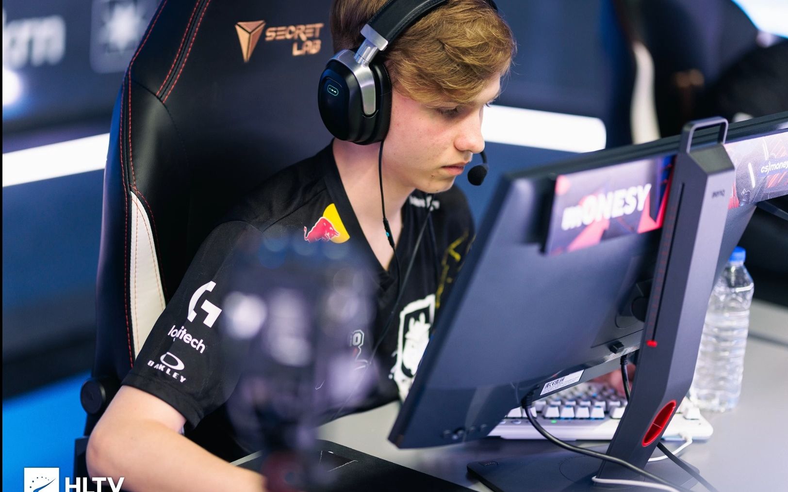 更能在其中 更能在其中