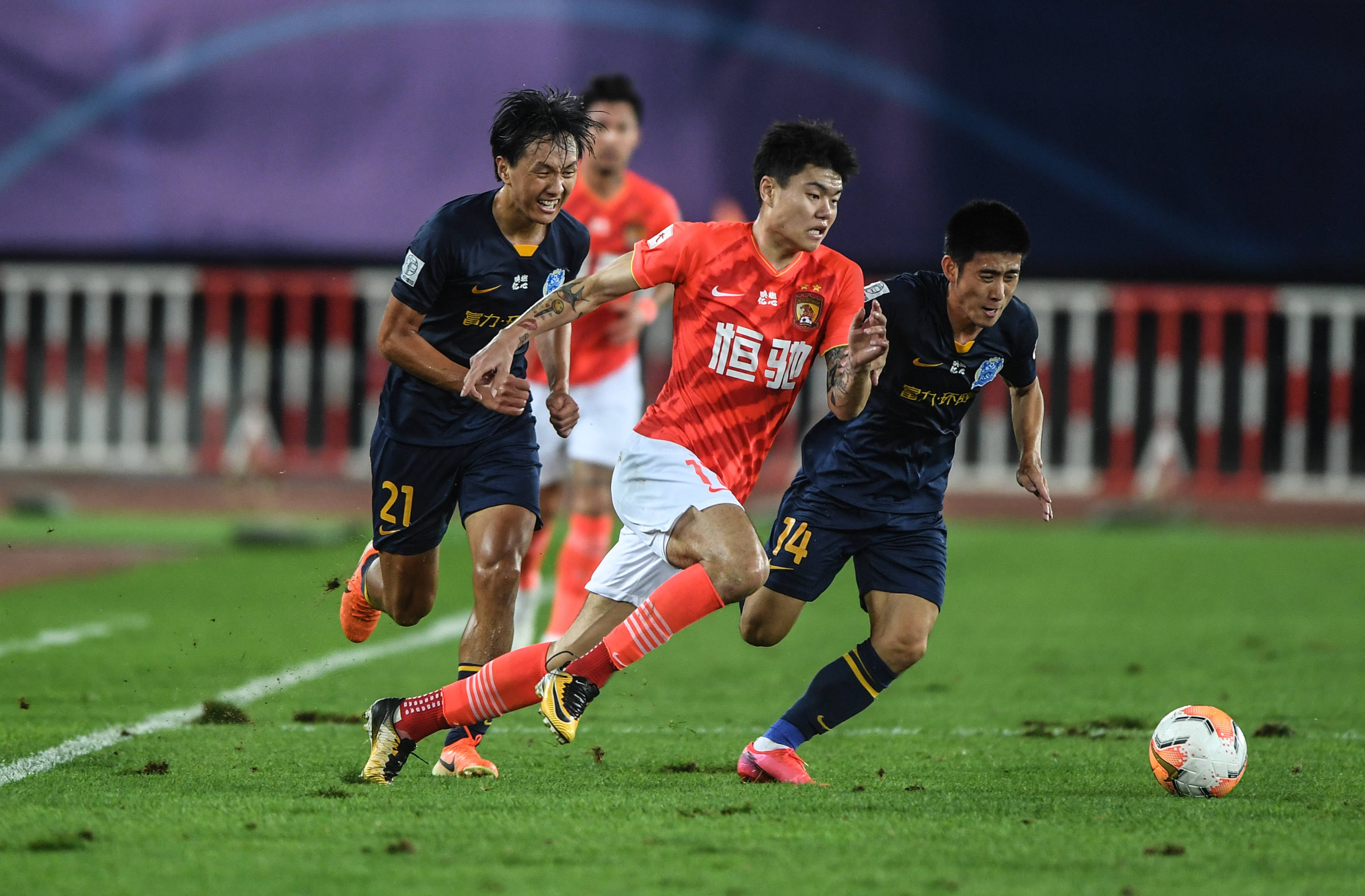 分钟因拉伤 分钟因拉伤